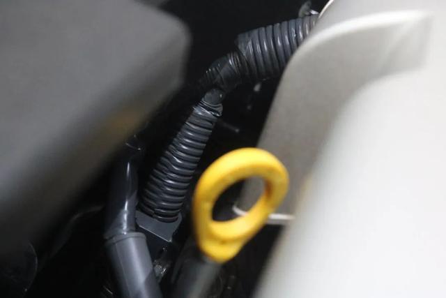 怪兽修车:精心修复一辆09年的雷克萨斯ES350,再现王者风范-