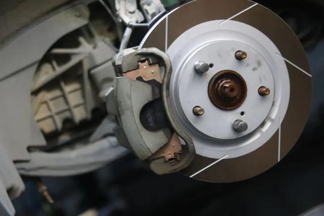 怪兽修车:精心修复一辆09年的雷克萨斯ES350,再现王者风范-