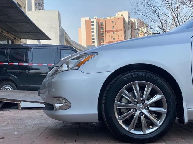 怪兽修车:精心修复一辆09年的雷克萨斯ES350,再现王者风范-