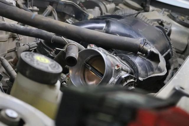 怪兽修车:精心修复一辆09年的雷克萨斯ES350,再现王者风范-