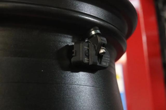 怪兽修车:精心修复一辆09年的雷克萨斯ES350,再现王者风范-