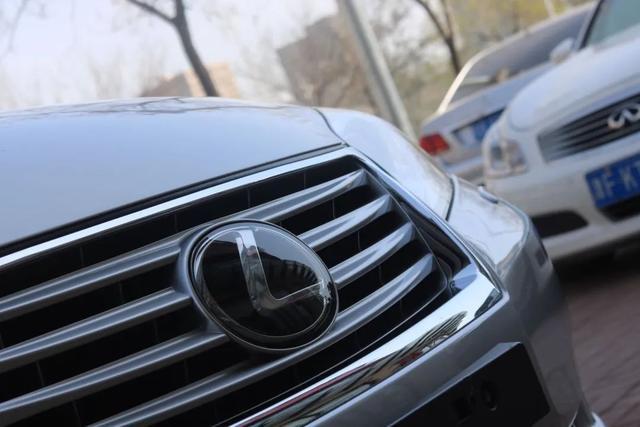 怪兽修车:精心修复一辆09年的雷克萨斯ES350,再现王者风范-