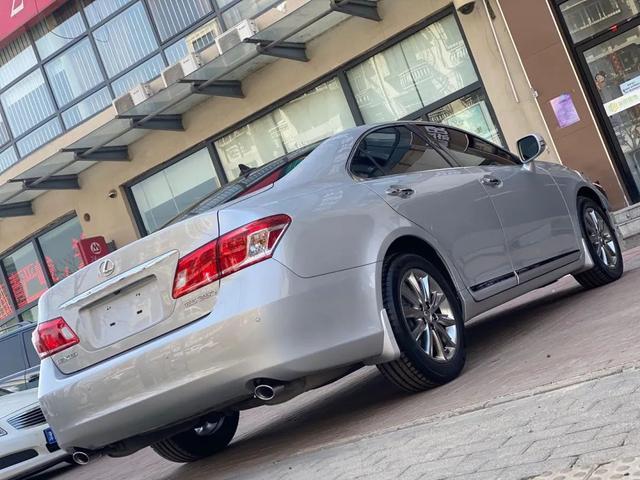 怪兽修车:精心修复一辆09年的雷克萨斯ES350,再现王者风范-