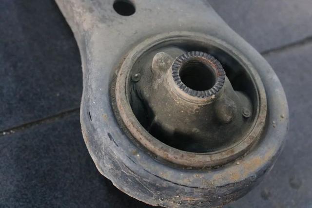 怪兽修车:精心修复一辆09年的雷克萨斯ES350,再现王者风范-