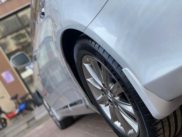 怪兽修车:精心修复一辆09年的雷克萨斯ES350,再现王者风范-