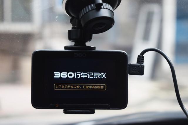 在体验过22款行车记录仪基础上,简单聊聊行车记录仪-