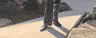 女生为什么要把鞋跟踩着穿