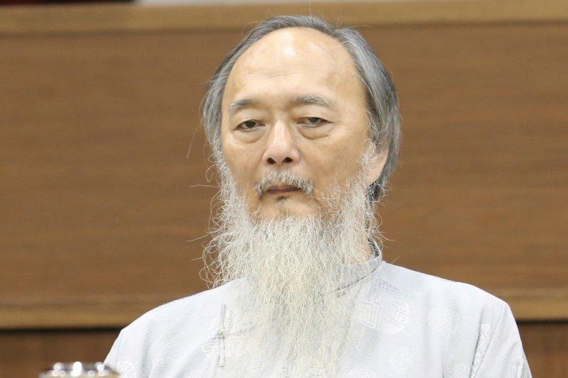 阿雅自证清白，大小S冲上热榜，沦为黑帮玩物的她差点被忽略！