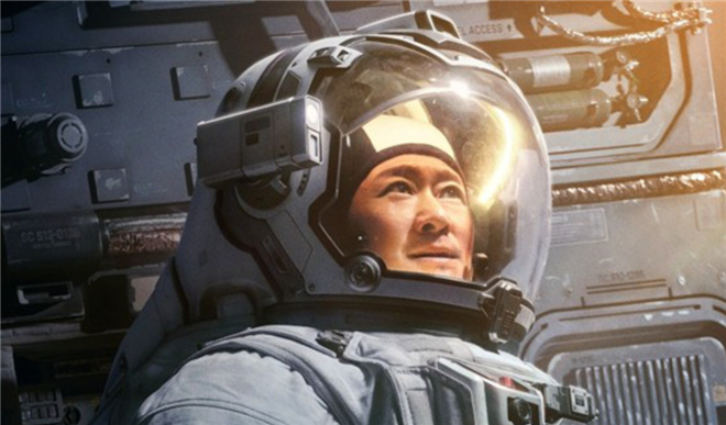 为艺献身当幌子，“一丝不挂”就上台，内娱的“流氓真相”谁来管