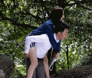 为艺献身当幌子，“一丝不挂”就上台，内娱的“流氓真相”谁来管