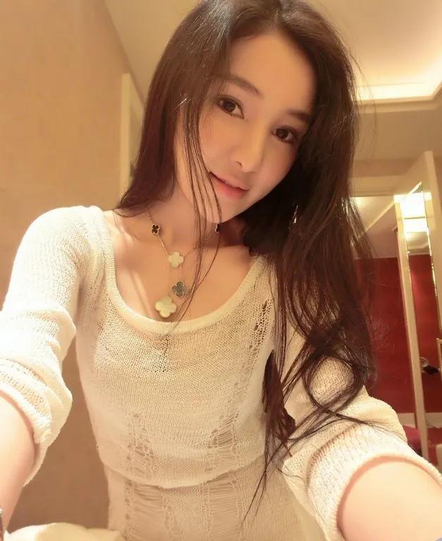 炫富达人郭美美,每次交易大赚5万,王干爹直呼:她是我的噩梦!