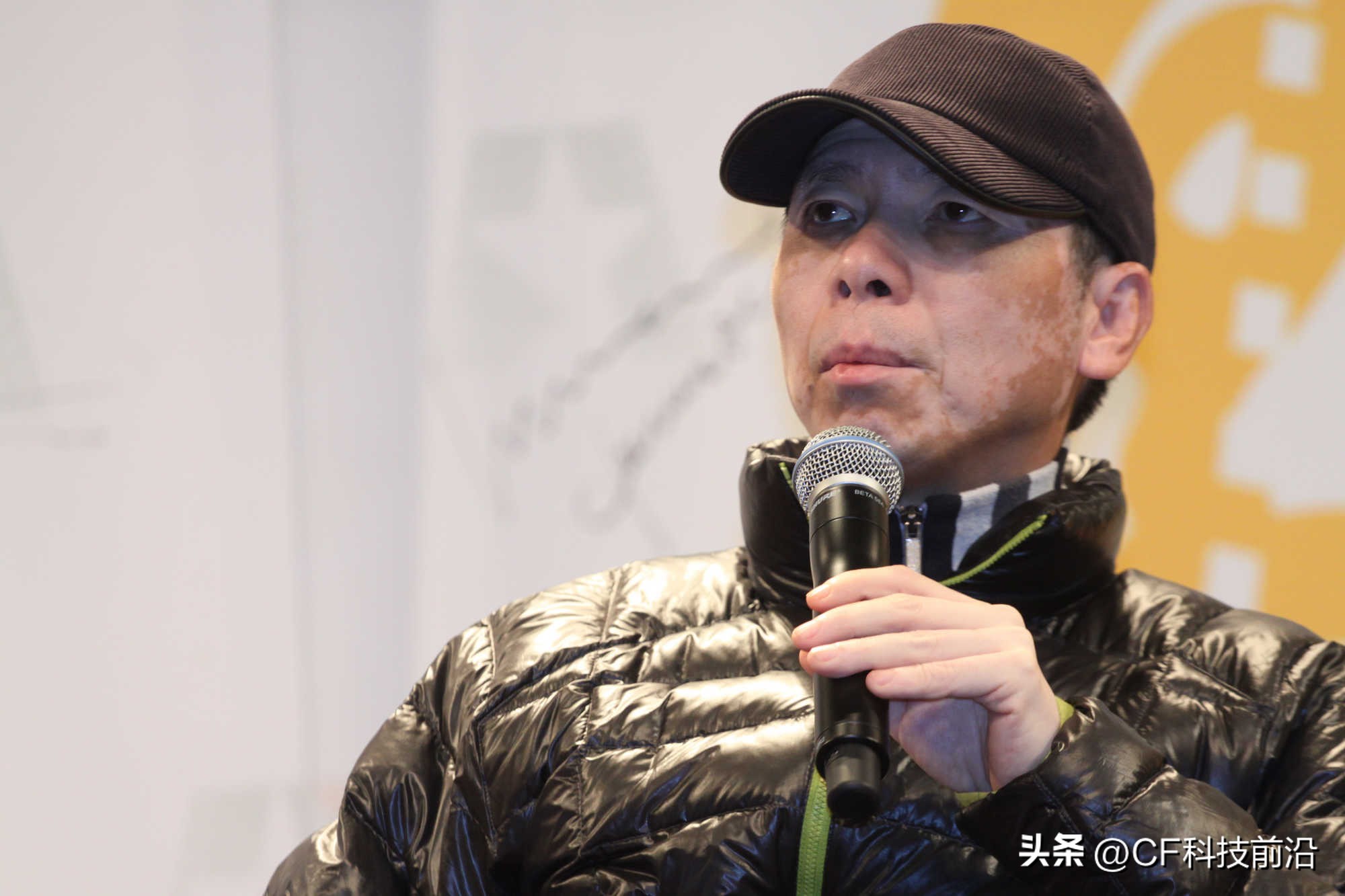 拥有私人飞机的10位明星，有人是隐藏的富豪，有人买得起却开不起