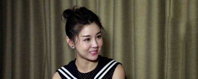 ​李小萌是冯巩的亲生女儿吗