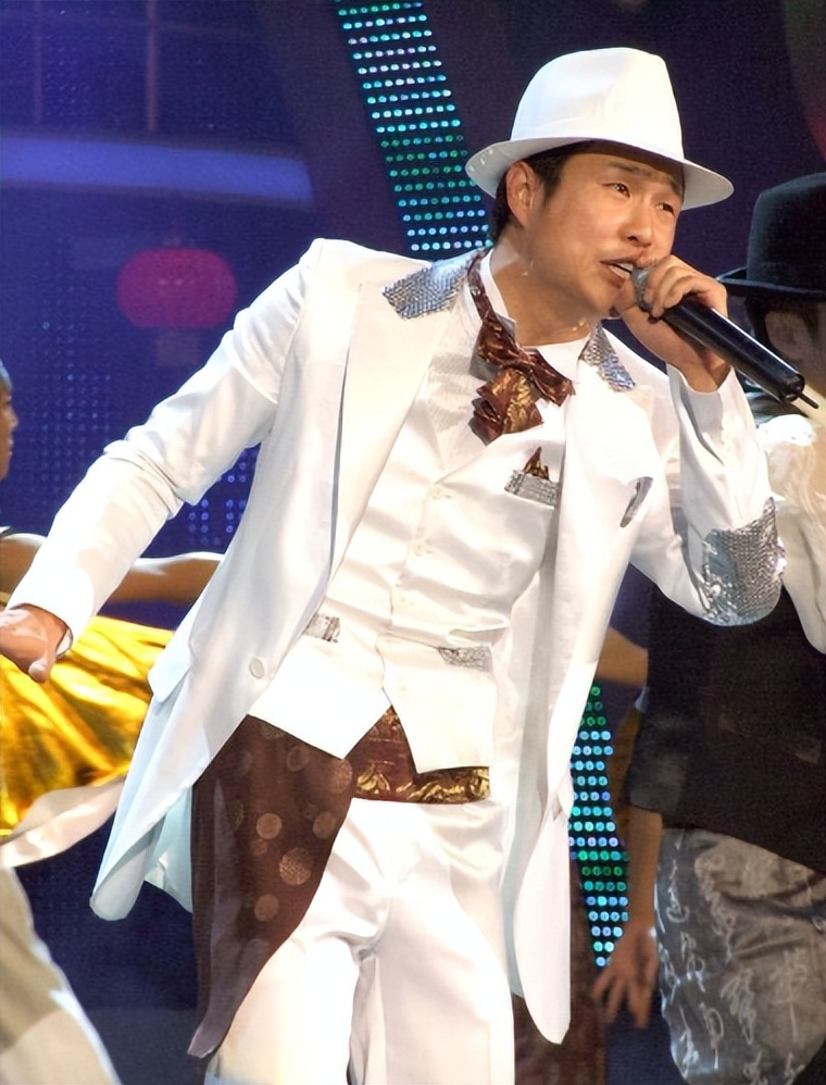 “自毁星途”小沈阳：发飙怒斥明星大咖，挑衅孙红雷与赵本山分家