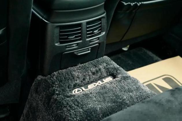 二手雷克萨斯IS250：“冻龄”神车，好开又优雅-