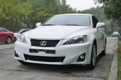 ​二手雷克萨斯IS250：“冻龄”神车，好开又优雅