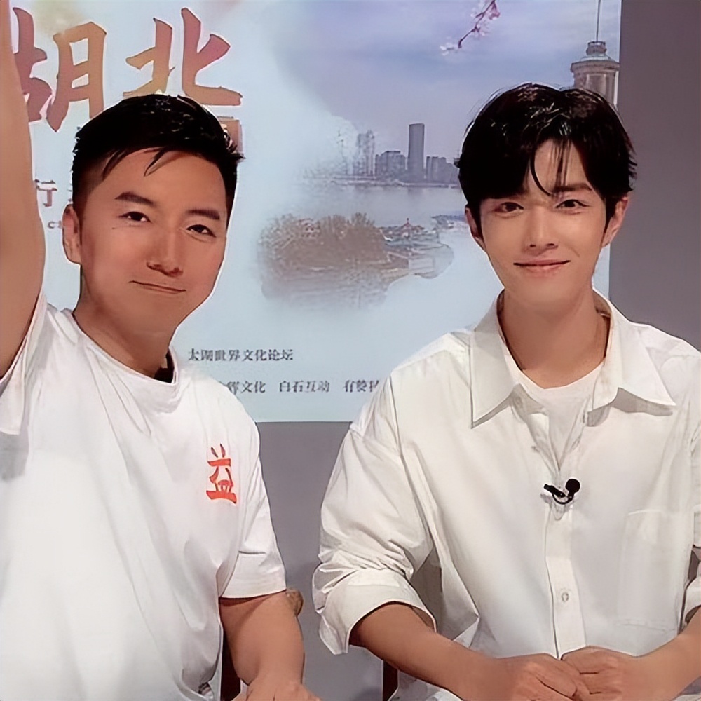 朝阳群众又立功！曝某顶流男星嫖娼被抓，知情人士透露更多信息