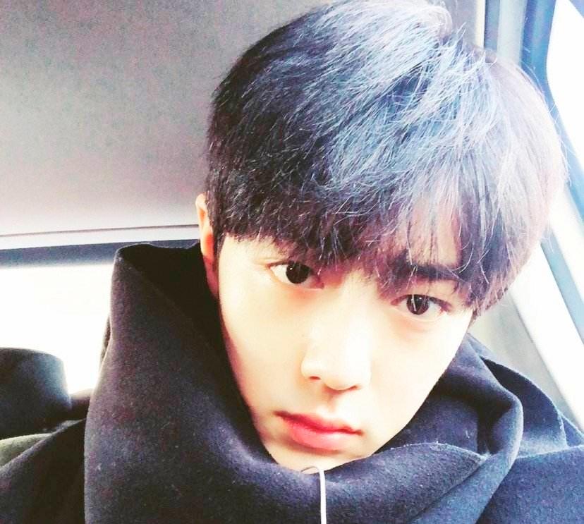 朝阳群众又立功！曝某顶流男星嫖娼被抓，知情人士透露更多信息