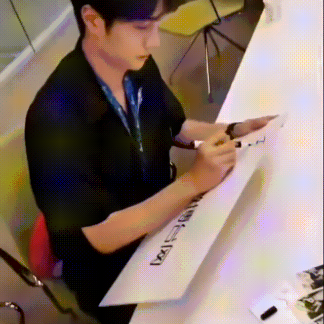 绝望的文盲能演好戏吗?央视网下场痛批,内娱遮羞布终被揭开!