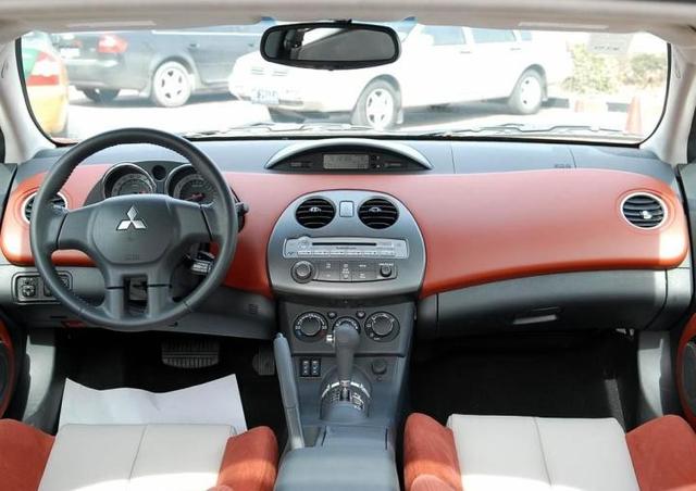 想入手廉价二手跑车，别只盯着酷派了，这台三菱其实更加合适！-