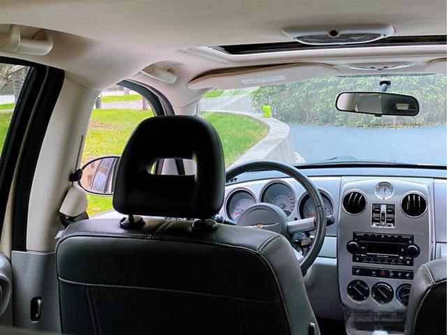 全国最怪异的二手车，没有之一！成都锦和二手车市场带你看PT漫步者-