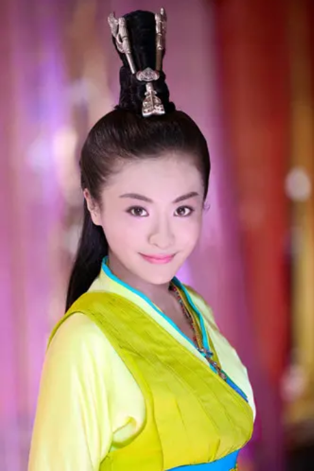 神似张柏芝的贡米跑去整容了!曾经的神颜如今模样大变,让人唏嘘