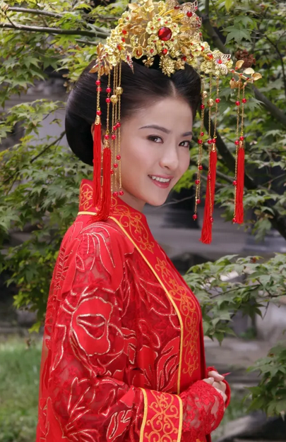 神似张柏芝的贡米跑去整容了!曾经的神颜如今模样大变,让人唏嘘