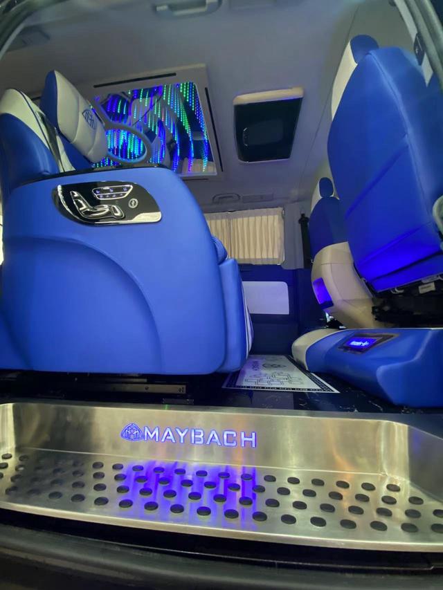 11年的奔驰唯雅诺改装,改装过后还可以再开10年-