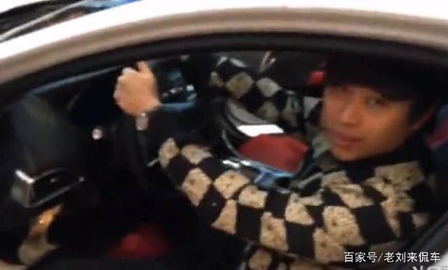 55开抽奖送捷豹，笑笑送奔驰E，这位主播送奥迪A6，却只值6000块-