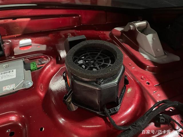 奔驰CLS320改装哈曼卡顿音响，“苍老师”也需要高配置-