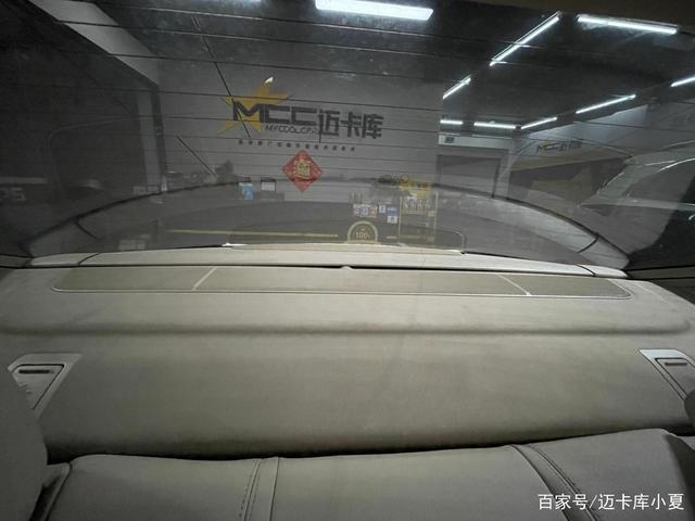 奔驰CLS320改装哈曼卡顿音响，“苍老师”也需要高配置-