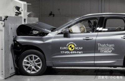 ​奔驰A级天安门追尾奔驰E级 网友：这次碰撞测试很走心啊！