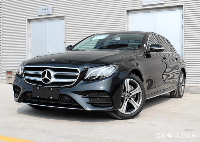 奔驰A级天安门追尾奔驰E级 网友：这次碰撞测试很走心啊！-