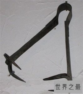 ​乳房钳受刑过程图片介绍 专门针对女性生殖器的惩罚