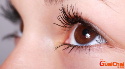 右眼皮跳咋回事 真的是灾祸要来吗