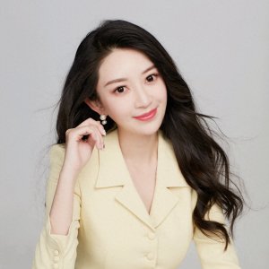 财新传媒当家花旦,《财新时间》主持人袁小珊