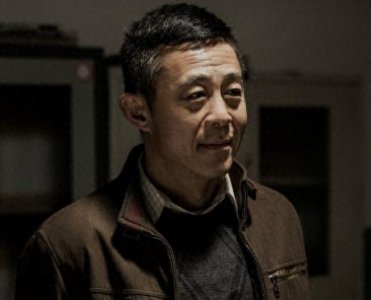 ​侯勇自评演技“还好吧，完成任务了”，粉丝调侃分不清你和张丰毅