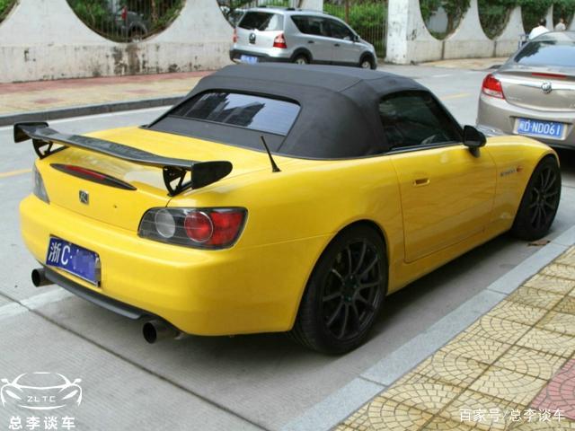 红头本田跑车，当年四五十万没人买，如今二手车值百万-