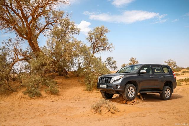 丰田普拉多2.7:越野之选,性能解析与二手车报价揭秘-