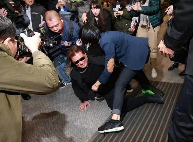 高以翔父亲去世 死因疑曝光:不小心摔了一跤