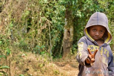 ​喀麦隆是个位于非洲中部的国家，喀麦隆的现实生活是怎么样的