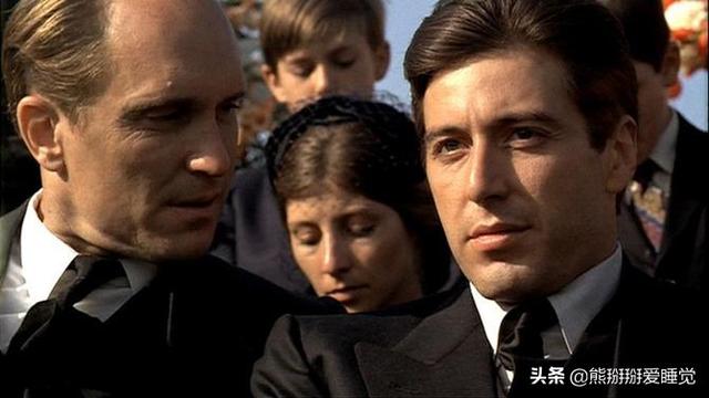 阿尔帕西诺有什么好电影(阿尔帕西诺演的都是黑帮片)(5)
