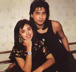 十多年后,王祖贤齐秦分手内幕疑似曝光,因嫌齐秦没钱