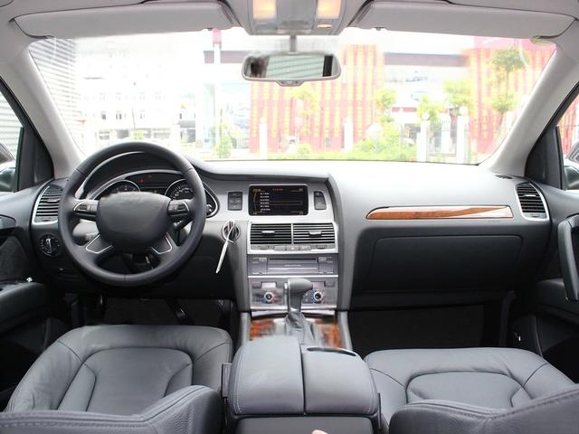 2012款 3.0 TFSI quattro 舒适型(200kW) 奥迪Q7动力怎么样 奥迪Q7购车手册-