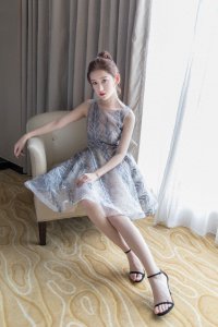 《全职高手》李沐宸饰演唐柔来了 每一张手机桌面如此仙气甜美哈