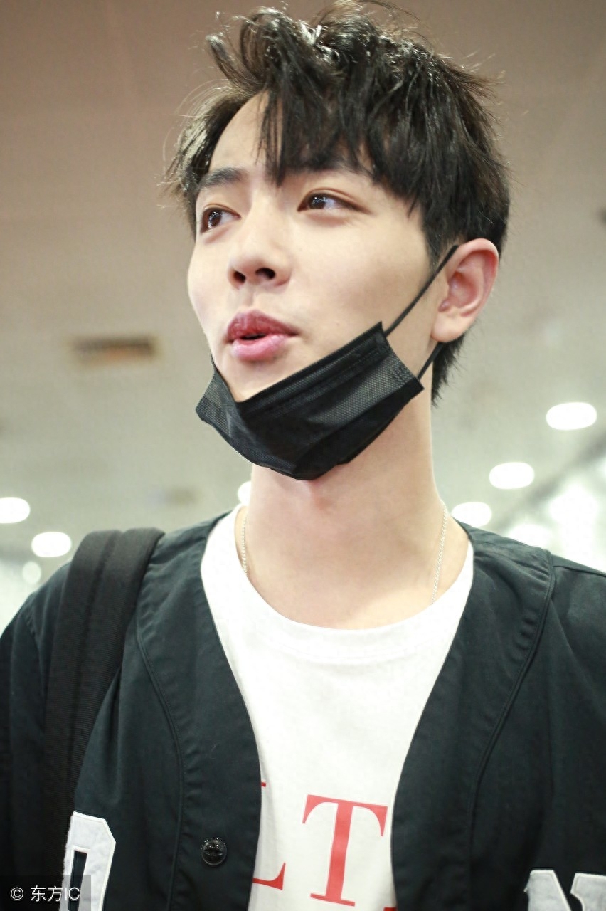 X玖少年团几位成员参演《哦!我的皇帝陛下》,我只认识肖战!