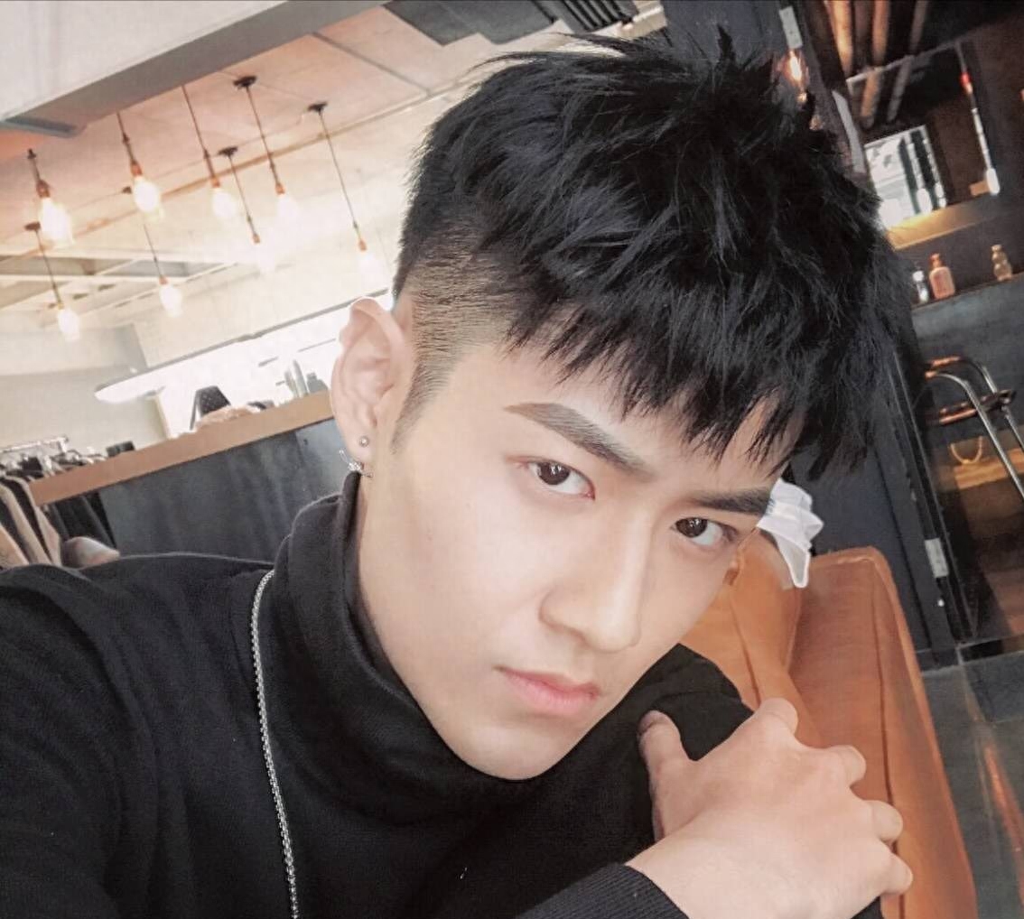 X玖少年团几位成员参演《哦!我的皇帝陛下》,我只认识肖战!