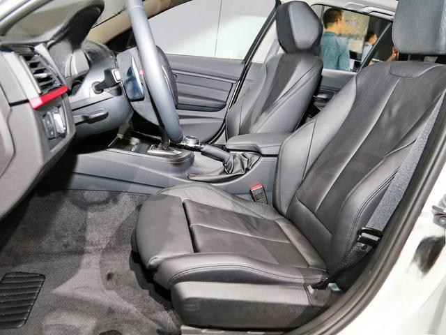 2011款 325i 敞篷轿跑车 宝马3系(进口)配置怎么样 宝马3系(进口)购车手册-