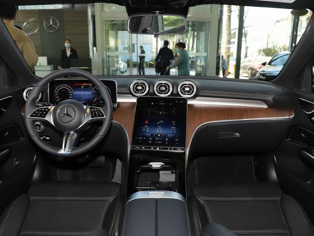 2019款 C 300 运动版 奔驰C级马力怎么样 奔驰C级购车手册-