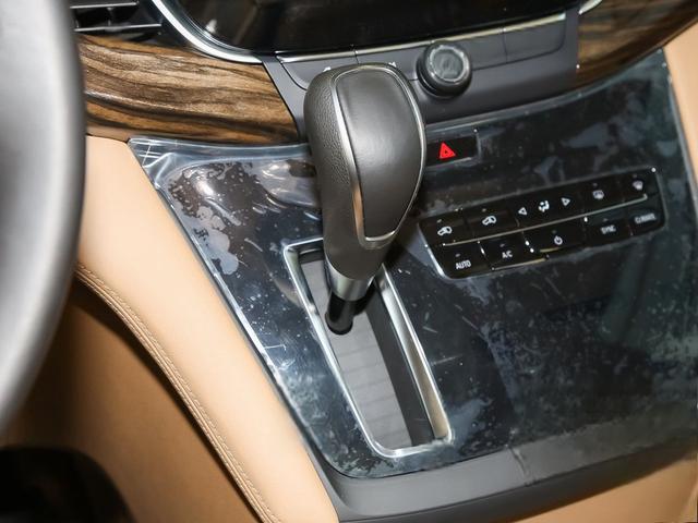 2011款 2.4L LT豪华商务行政版 别克GL8配置怎么样 别克GL8购车手册-